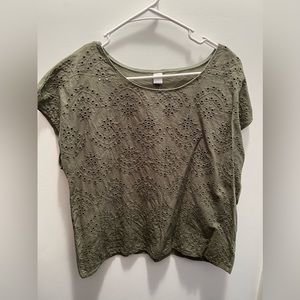 2 Old Navy Tops in size XL in green and orange